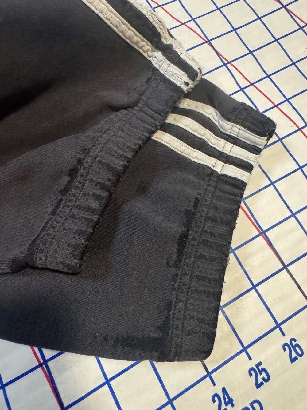 Bundle Vintage Adidas 3-Stripe Black Pullover Hoodie L and pants M - Picture 12 of 13